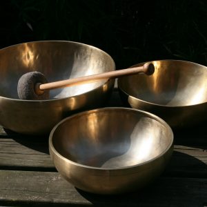 singing-bowls-619710_1920